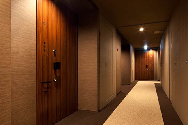 内廊下設計｜クラッシィタワー淀屋橋
